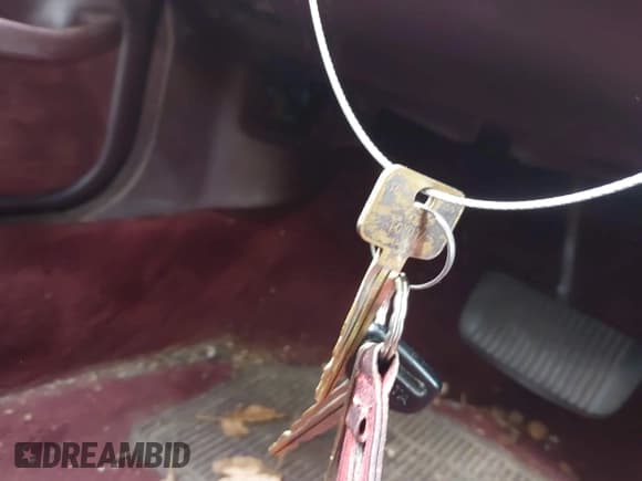 ✅ 1988 Toyota Camry LE • VIN: JT2SV22E8J0149068 • Lot: 42342495. Wystawiony na IAAI z przebiegiem 228 670 mil. Bezpłatny archiwum sprzedaży aukcyjnych z USA i szczegółowy raport historii pojazdu na DreamBid. Zdjęcie 11.