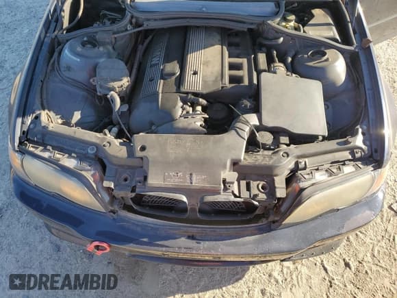 ✅ 2004 BMW 3 Series 325xi • VIN: WBAEU33474PR10927 • Lot: 63046925. Wystawiony na Copart z przebiegiem 225 806 mil. Bezpłatny archiwum sprzedaży aukcyjnych z USA i szczegółowy raport historii pojazdu na DreamBid. Zdjęcie 11.