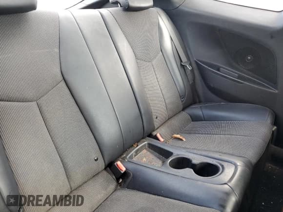 ✅ 2015 Hyundai Veloster • VIN: KMHTC6AD0FU230773 • Lot: 79381334. Wystawiony na Copart z przebiegiem 118 578 mil. Bezpłatny archiwum sprzedaży aukcyjnych z USA i szczegółowy raport historii pojazdu na DreamBid. Zdjęcie 10.