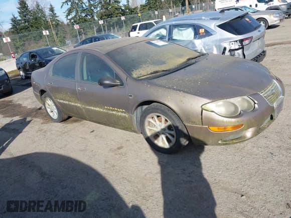 ✅ 2000 Chrysler 300M M • VIN: 2C3HE66G2YH325451 • Lot: 41680818. Wystawiony na IAAI z przebiegiem 161 976 mil. Bezpłatny archiwum sprzedaży aukcyjnych z USA i szczegółowy raport historii pojazdu na DreamBid. Zdjęcie 1.