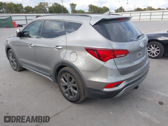 ✅ 2017 Hyundai Santa Fe Ultimate • VIN: 5XYZW4LA7HG399397 • Lot: 43350982. Wystawiony na IAAI z przebiegiem 138 307 mil. Bezpłatny archiwum sprzedaży aukcyjnych z USA i szczegółowy raport historii pojazdu na DreamBid. Zdjęcie 3.