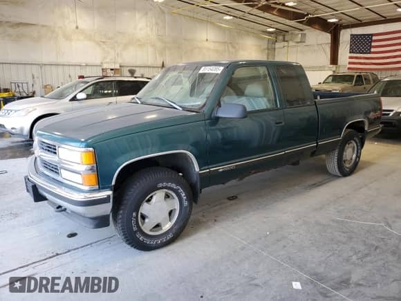 1998 Chevrolet Silverado 1500 with VIN 1GCEK19R0WE161404, listed as a Copart auction lot 85154085 with 78,145 mi miles and Clean title. Bid and sale history available at DreamBid. Image 1.