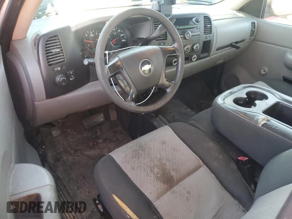 ✅ 2008 Chevrolet Silverado 1500 Work Truck • VIN: 1GCEK14C98E138824 • Lot: 82778615. Listed on Copart with 323,230 mi. Free auction sales archive from the USA and detailed vehicle history report at DreamBid. Image 8.