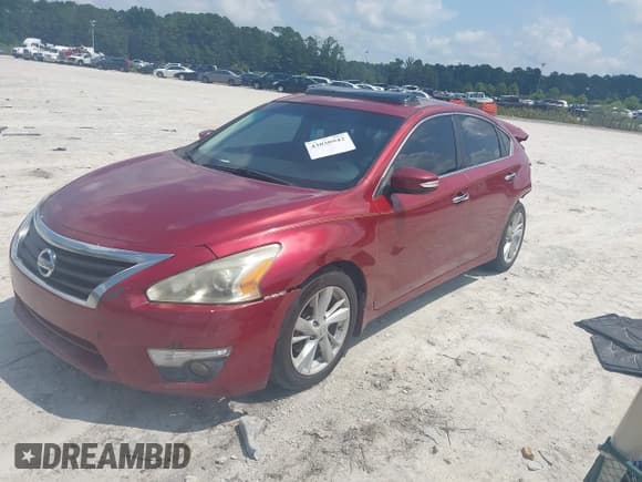 ✅ 2014 Nissan Altima SL • VIN: 1N4AL3AP0EC408132 • Lot: 43030942. Listed on IAAI with 214,354 mi. Free auction sales archive from the USA and detailed vehicle history report at DreamBid. Image 17.