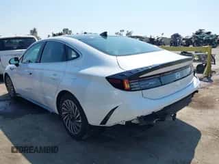 2025 Hyundai Sonata Limited with VIN KMHL54JJ6SA119371, listed as a IAAI auction lot 42953277 with 10,336 mi miles and . Bid and sale history available at DreamBid. Image 3.