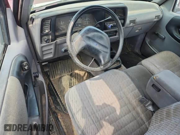 ✅ 1994 Ford Ranger Splash • VIN: 1FTCR10A3RTA39890 • Лот: 60607065. Опубликован ранее на Copart с пробегом 83 816 миль. Бесплатный доступ к архиву аукционных продаж из США и подробный отчёт об истории автомобиля на DreamBid. Изображение 8.