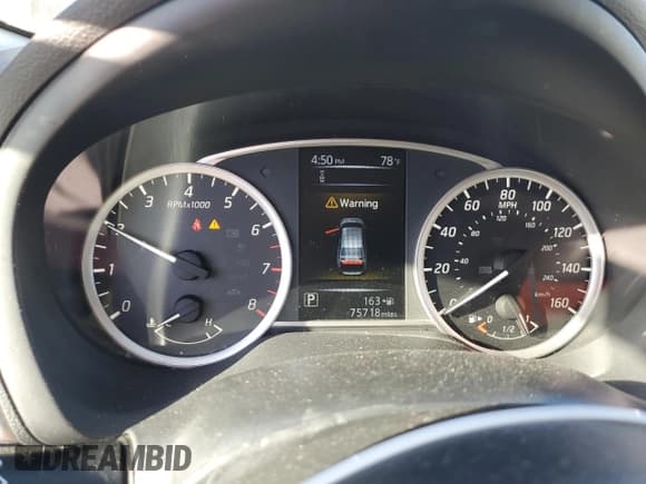 ✅ 2018 Nissan Sentra SR • VIN: 3N1AB7AP9JY230780 • Лот: 86226305. Опубликован ранее на Copart с пробегом 75 718 миль. Бесплатный доступ к архиву аукционных продаж из США и подробный отчёт об истории автомобиля на DreamBid. Изображение 9.