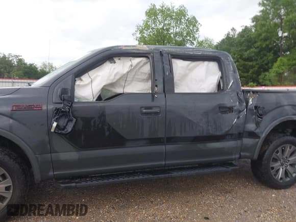 ✅ 2016 Ford F-150 Lariat • VIN: 1FTEW1EF1GFD12326 • Лот: 42054256. Опубликован ранее на IAAI с пробегом 186 680 миль. Бесплатный доступ к архиву аукционных продаж из США и подробный отчёт об истории автомобиля на DreamBid. Изображение 14.