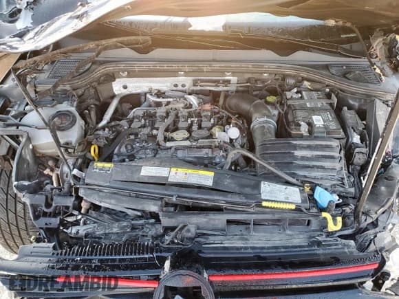 ✅ 2022 Volkswagen Golf GTI S • VIN: WVWH87CD8NW163275 • Лот: 67494255. Опубликован ранее на Copart с пробегом 116 134 миль. Бесплатный доступ к архиву аукционных продаж из США и подробный отчёт об истории автомобиля на DreamBid. Изображение 11.