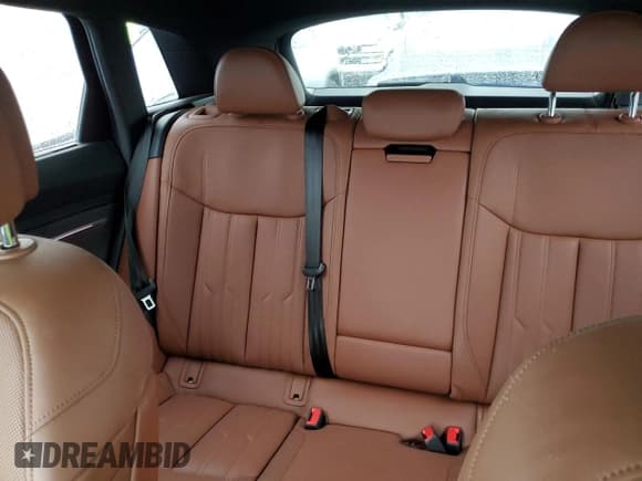 ✅ 2019 Audi e-tron Prestige • VIN: WA1VAAGE9KB014524 • Lot: 42891273. Wystawiony na Copart z przebiegiem 33 117 mil. Bezpłatny archiwum sprzedaży aukcyjnych z USA i szczegółowy raport historii pojazdu na DreamBid. Zdjęcie 10.