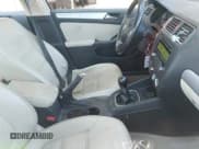 ✅ 2013 Volkswagen Jetta SE • VIN: 3VWBX7AJ7DM256270 • Lot: 43008964. Listed on IAAI with 195,269 mi. Free auction sales archive from the USA and detailed vehicle history report at DreamBid. Image 5.