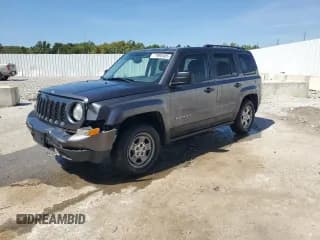 ✅ 2016 Jeep Patriot Sport • VIN: 1C4NJPBA7GD748054 • Lot: 71992405. Wystawiony na Copart z przebiegiem 123 811 mil. Bezpłatny archiwum sprzedaży aukcyjnych z USA i szczegółowy raport historii pojazdu na DreamBid. Zdjęcie 1.