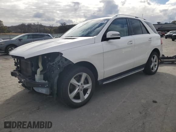 ✅ 2016 Mercedes-Benz GLE 350 • VIN: 4JGDA5HB9GA799858 • Lot: 92222655. Wystawiony na Copart z przebiegiem 63 109 mil. Bezpłatny archiwum sprzedaży aukcyjnych z USA i szczegółowy raport historii pojazdu na DreamBid. Zdjęcie 1.