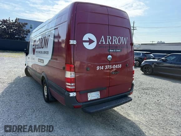 ✅ 2013 Freightliner Sprinter • VIN: WDYPE8CC8D5751798 • Лот: 43301425. Опубликован ранее на IAAI с пробегом 180 548 миль. Бесплатный доступ к архиву аукционных продаж из США и подробный отчёт об истории автомобиля на DreamBid. Изображение 3.