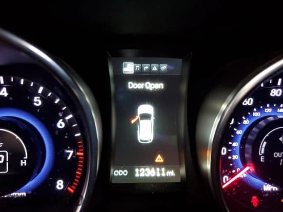 ✅ 2016 Hyundai Santa Fe Limited • VIN: KM8SR4HF9GU132204 • Лот: 63913425. Опубликован ранее на Copart с пробегом 123 611 миль. Бесплатный доступ к архиву аукционных продаж из США и подробный отчёт об истории автомобиля на DreamBid. Изображение 9.