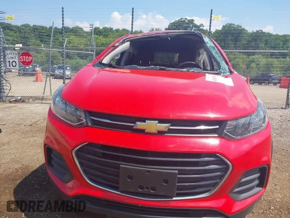 ✅ 2020 Chevrolet Trax LS • VIN: KL7CJKSB6LB345124 • Lot: 42662010. Wystawiony na IAAI z przebiegiem 89 578 mil. Bezpłatny archiwum sprzedaży aukcyjnych z USA i szczegółowy raport historii pojazdu na DreamBid. Zdjęcie 12.