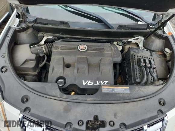 ✅ 2015 Cadillac SRX Performance Collection • VIN: 3GYFNFE31FS531821 • Lot: 68568995. Listed on Copart with 90,227 mi. Free auction sales archive from the USA and detailed vehicle history report at DreamBid. Image 11.