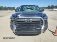 ✅ 2022 Toyota Tundra Limited Hybrid • VIN: 5TFJC5DBXNX012904 • Lot: 82319955. Wystawiony na Copart z przebiegiem 112 002 mil. Bezpłatny archiwum sprzedaży aukcyjnych z USA i szczegółowy raport historii pojazdu na DreamBid. Zdjęcie 5.