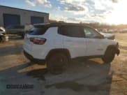 ✅ 2020 Jeep Compass Latitude • VIN: 3C4NJDBB4LT164884 • Lot: 90594805. Listed on Copart with 52,323 mi. Free auction sales archive from the USA and detailed vehicle history report at DreamBid. Image 3.