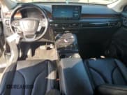 ✅ 2021 Lincoln Nautilus Reserve • VIN: 2LMPJ8K95MBL14446 • Lot: 70436645. Wystawiony na Copart z przebiegiem 73 508 mil. Bezpłatny archiwum sprzedaży aukcyjnych z USA i szczegółowy raport historii pojazdu na DreamBid. Zdjęcie 8.