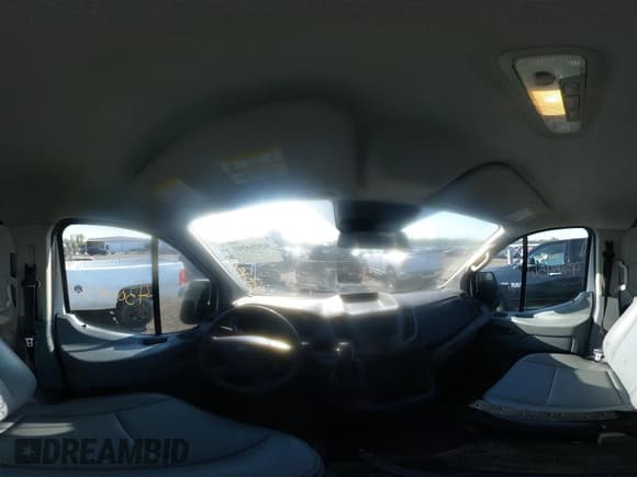 ✅ 2018 Ford Transit • VIN: 1FTYR2ZMXJKA21812 • Lot: 43054561. Wystawiony na IAAI z przebiegiem 219 255 mil. Bezpłatny archiwum sprzedaży aukcyjnych z USA i szczegółowy raport historii pojazdu na DreamBid. Zdjęcie 18.