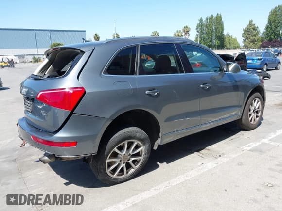 ✅ 2012 Audi Q5 Premium Plus • VIN: WA1LFAFP8CA062745 • Lot: 42409442. Listed on IAAI with 140,159 mi. Free auction sales archive from the USA and detailed vehicle history report at DreamBid. Image 4.