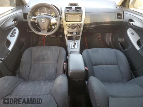 ✅ 2013 Toyota Corolla L • VIN: 5YFBU4EEXDP170595 • Лот: 66574674. Опубликован ранее на Copart с пробегом 117 260 миль. Бесплатный доступ к архиву аукционных продаж из США и подробный отчёт об истории автомобиля на DreamBid. Изображение 8.