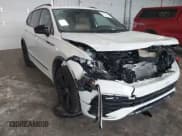 ✅ 2024 Volkswagen Tiguan SE R-Line Black • VIN: 3VV8B7AX7RM059124 • Lot: 42477502. Wystawiony na IAAI z przebiegiem 16 891 mil. Bezpłatny archiwum sprzedaży aukcyjnych z USA i szczegółowy raport historii pojazdu na DreamBid. Zdjęcie 6.