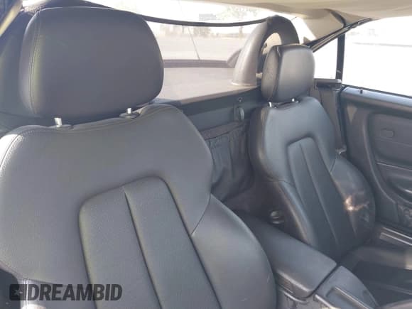 ✅ 2000 Mercedes-Benz SLK 230 Kompressor • VIN: WDBKK47F5YF160242 • Lot: 42549078. Wystawiony na IAAI z przebiegiem 81 288 mil. Bezpłatny archiwum sprzedaży aukcyjnych z USA i szczegółowy raport historii pojazdu na DreamBid. Zdjęcie 8.