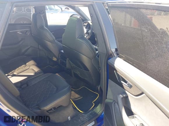 ✅ 2023 Audi SQ8 Premium Plus • VIN: WA1AWBF11PD034802 • Lot: 43318547. Listed on IAAI with 7,575 mi. Free auction sales archive from the USA and detailed vehicle history report at DreamBid. Image 8.