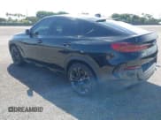 ✅ 2020 BMW X6 sDrive40i • VIN: 5UXCY4C02L9C22212 • Lot: 39643433. Wystawiony na IAAI z przebiegiem 53 747 mil. Bezpłatny archiwum sprzedaży aukcyjnych z USA i szczegółowy raport historii pojazdu na DreamBid. Zdjęcie 3.