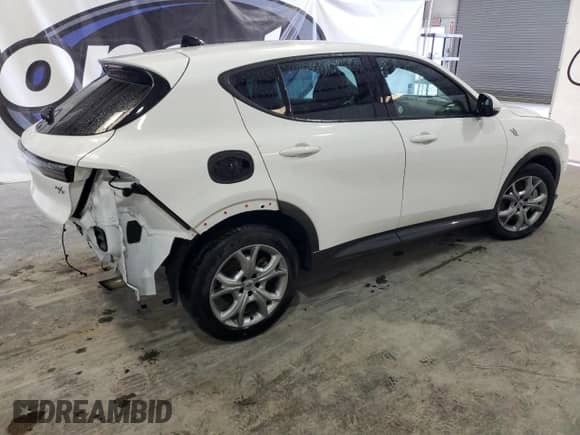 2024 Dodge Hornet R/T z VIN ZACPDFCW1R3A29978, wystawiony jako Copart lot #56465575 z przebiegiem 31 714 mil mil oraz Nie do naprawy • Non repairable. Historia ofert i sprzedaży dostępna na DreamBid. Obrazek 3.