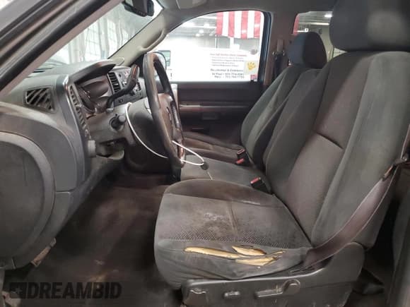 ✅ 2007 Chevrolet Silverado 2500HD 1LT • VIN: 1GCHK23K37F558650 • Лот: 55301575. Опубликован ранее на Copart с пробегом 304 437 миль. Бесплатный доступ к архиву аукционных продаж из США и подробный отчёт об истории автомобиля на DreamBid. Изображение 7.