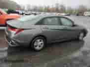 2025 Hyundai Elantra SE z VIN KMHLL4DG8SU991636, wystawiony jako Copart lot #90350975 z przebiegiem 7 084 mil mil oraz Szkoda całkowita • Salvage title. Historia ofert i sprzedaży dostępna na DreamBid. Obrazek 3.