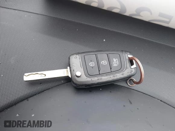 ✅ 2020 Hyundai Venue SEL • VIN: KMHRC8A37LU053700 • Lot: 41253662. Listed on IAAI with 102,226 mi. Free auction sales archive from the USA and detailed vehicle history report at DreamBid. Image 11.