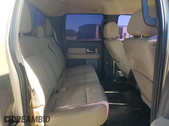 ✅ 2014 Ford F-150 Platinum • VIN: 1FTFW1ET9EFC05144 • Lot: 86668705. Wystawiony na Copart z przebiegiem 121 206 mil. Bezpłatny archiwum sprzedaży aukcyjnych z USA i szczegółowy raport historii pojazdu na DreamBid. Zdjęcie 10.