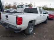 ✅ 2019 Chevrolet Silverado 1500 Work Truck • VIN: 2GCRCNEC8K1201795 • Lot: 43658639. Wystawiony na IAAI z przebiegiem 184 885 mil. Bezpłatny archiwum sprzedaży aukcyjnych z USA i szczegółowy raport historii pojazdu na DreamBid. Zdjęcie 4.