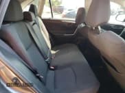 ✅ 2022 Toyota RAV4 Hybrid LE • VIN: 4T3LWRFV8NU051686 • Lot: 81094765. Wystawiony na Copart z przebiegiem 91 423 mil. Bezpłatny archiwum sprzedaży aukcyjnych z USA i szczegółowy raport historii pojazdu na DreamBid. Zdjęcie 11.