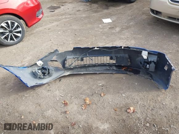 ✅ 2016 Mitsubishi Lancer SE • VIN: JA32V2FW5GU003012 • Lot: 43754695. Wystawiony na IAAI z przebiegiem 130 226 mil. Bezpłatny archiwum sprzedaży aukcyjnych z USA i szczegółowy raport historii pojazdu na DreamBid. Zdjęcie 12.