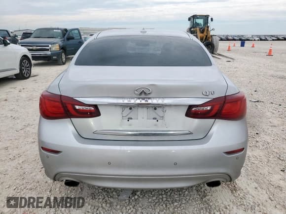 ✅ 2016 Infiniti Q70 • VIN: JN1BY1AP8GM220883 • Лот: 66576835. Опубликован ранее на Copart с пробегом 128 520 миль. Бесплатный доступ к архиву аукционных продаж из США и подробный отчёт об истории автомобиля на DreamBid. Изображение 6.