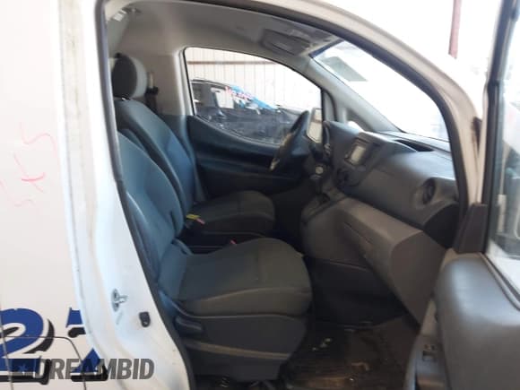 ✅ 2015 Nissan NV200 SV • VIN: 3N6CM0KN1FK716298 • Лот: 42742293. Опубликован ранее на IAAI с пробегом 186 828 миль. Бесплатный доступ к архиву аукционных продаж из США и подробный отчёт об истории автомобиля на DreamBid. Изображение 5.