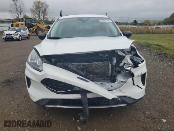 ✅ 2022 Ford Escape SE • VIN: 1FMCU0G60NUB61522 • Lot: 82293795. Wystawiony na Copart z przebiegiem 31 309 mil. Bezpłatny archiwum sprzedaży aukcyjnych z USA i szczegółowy raport historii pojazdu na DreamBid. Zdjęcie 5.