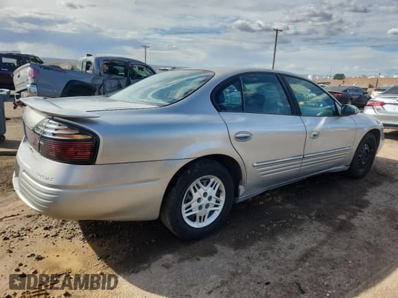✅ 2005 Pontiac Bonneville SE • VIN: 1G2HX52K65U168806 • Lot: 84560665. Wystawiony na Copart z przebiegiem 224 872 mil. Bezpłatny archiwum sprzedaży aukcyjnych z USA i szczegółowy raport historii pojazdu na DreamBid. Zdjęcie 3.