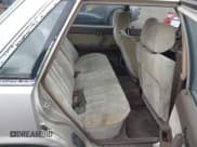 ✅ 1985 Toyota Camry LE • VIN: JT2SV16E9F0351378 • Lot: 42194705. Wystawiony na IAAI z przebiegiem 192 476 mil. Bezpłatny archiwum sprzedaży aukcyjnych z USA i szczegółowy raport historii pojazdu na DreamBid. Zdjęcie 8.