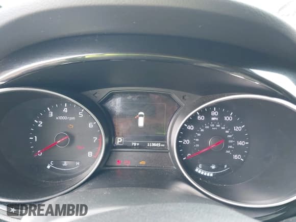 ✅ 2015 Kia Sedona EX • VIN: KNDMC5C1XF6019297 • Lot: 42035941. Listed on IAAI with 113,645 mi. Free auction sales archive from the USA and detailed vehicle history report at DreamBid. Image 7.