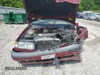 ✅ 1997 Volvo 850 • VIN: YV1LS5649V1383527 • Лот: 60656685. Опубликован ранее на Copart с пробегом 56 404 миль. Бесплатный доступ к архиву аукционных продаж из США и подробный отчёт об истории автомобиля на DreamBid. Изображение 5.