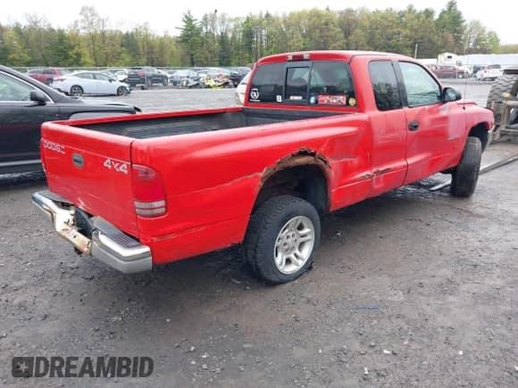 1997 Dodge Dakota with VIN 1B7GG23Y0VS238062, listed as a IAAI auction lot 42170397 with Not provided miles and . Bid and sale history available at DreamBid. Image 4.