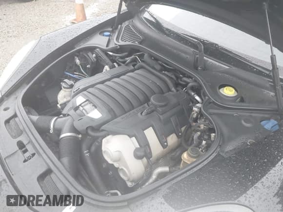 ✅ 2010 Porsche Panamera S • VIN: WP0AB2A75AL061219 • Lot: 42527540. Wystawiony na IAAI z przebiegiem 159 876 mil. Bezpłatny archiwum sprzedaży aukcyjnych z USA i szczegółowy raport historii pojazdu na DreamBid. Zdjęcie 10.