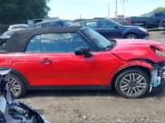 ✅ 2025 MINI Convertible Cooper S • VIN: WMW23GX03S2X38412 • Лот: 42857107. Опубликован ранее на IAAI с пробегом 18 миль. Бесплатный доступ к архиву аукционных продаж из США и подробный отчёт об истории автомобиля на DreamBid. Изображение 14.