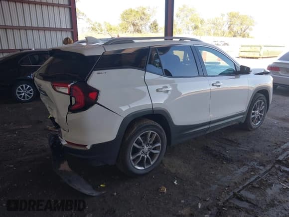 ✅ 2024 GMC Terrain SLT • VIN: 3GKALPEG8RL392790 • Лот: 43415891. Опубликован ранее на IAAI с пробегом 12 047 миль. Бесплатный доступ к архиву аукционных продаж из США и подробный отчёт об истории автомобиля на DreamBid. Изображение 4.